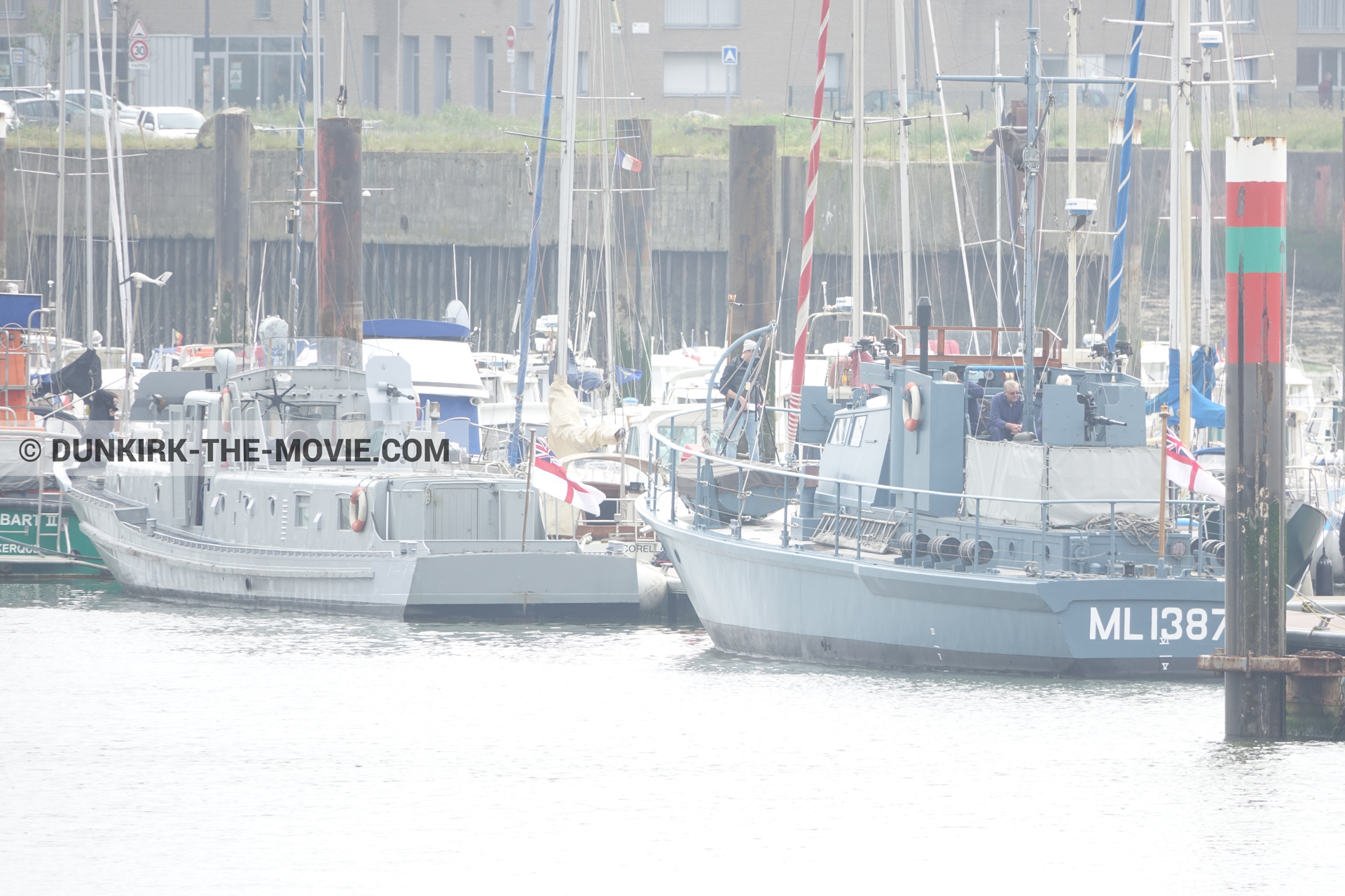 Fotos con barco, HMS Medusa - ML1387,  durante el rodaje de la película Dunkerque de Nolan