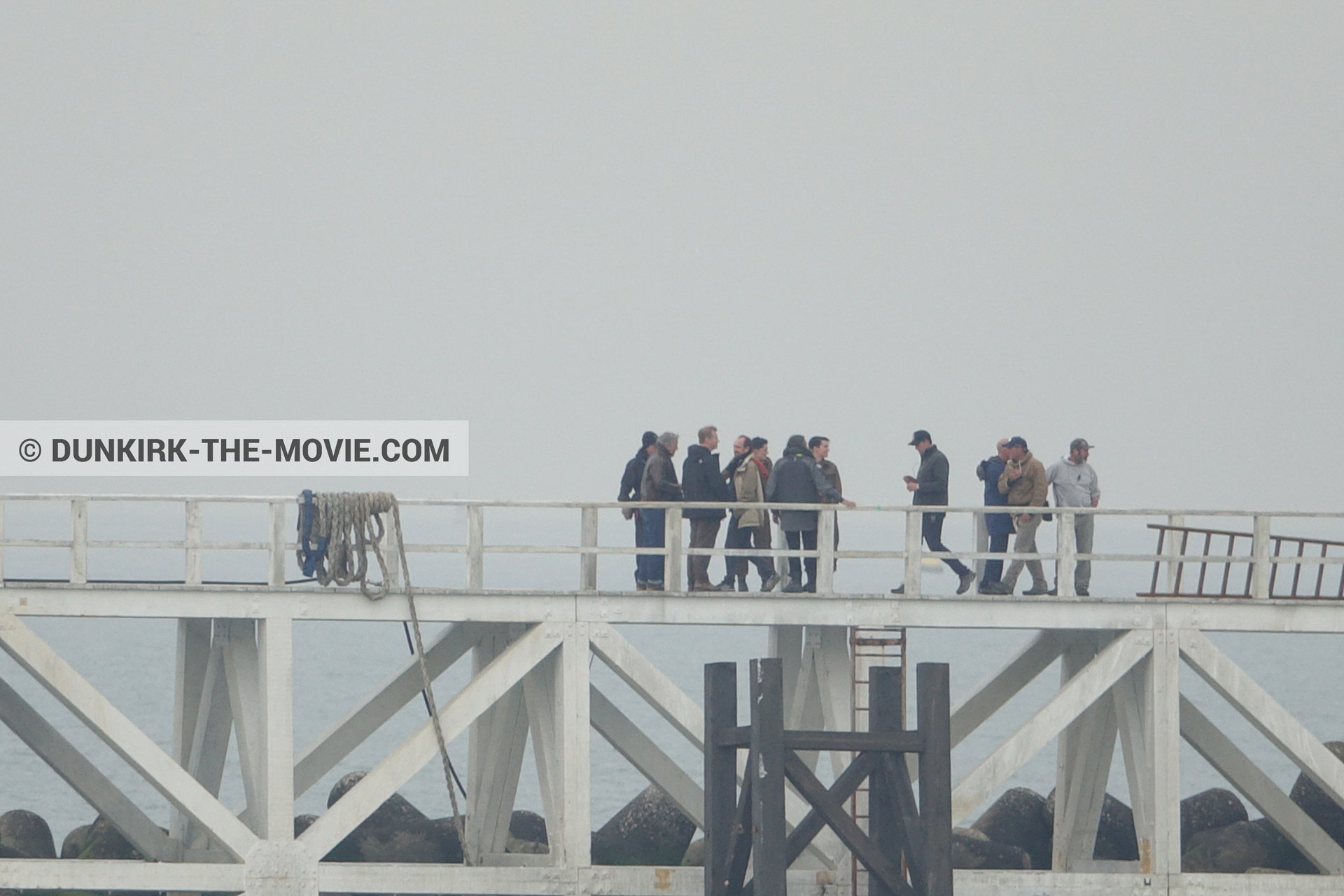 Picture with grey sky, Hoyte van Hoytema, EST pier, Christopher Nolan, technical team, Nilo Otero,  from behind the scene of the Dunkirk movie by Nolan