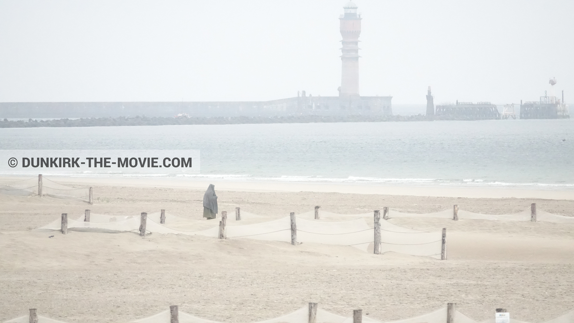 Photo avec phare de St Pol sur Mer, plage,  des dessous du Film Dunkerque de Nolan